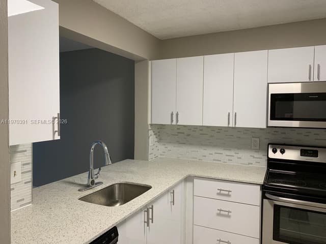 8700 N Sherman Cir # 305, Miramar FL 33025 - Miramar, FL - Photo 3