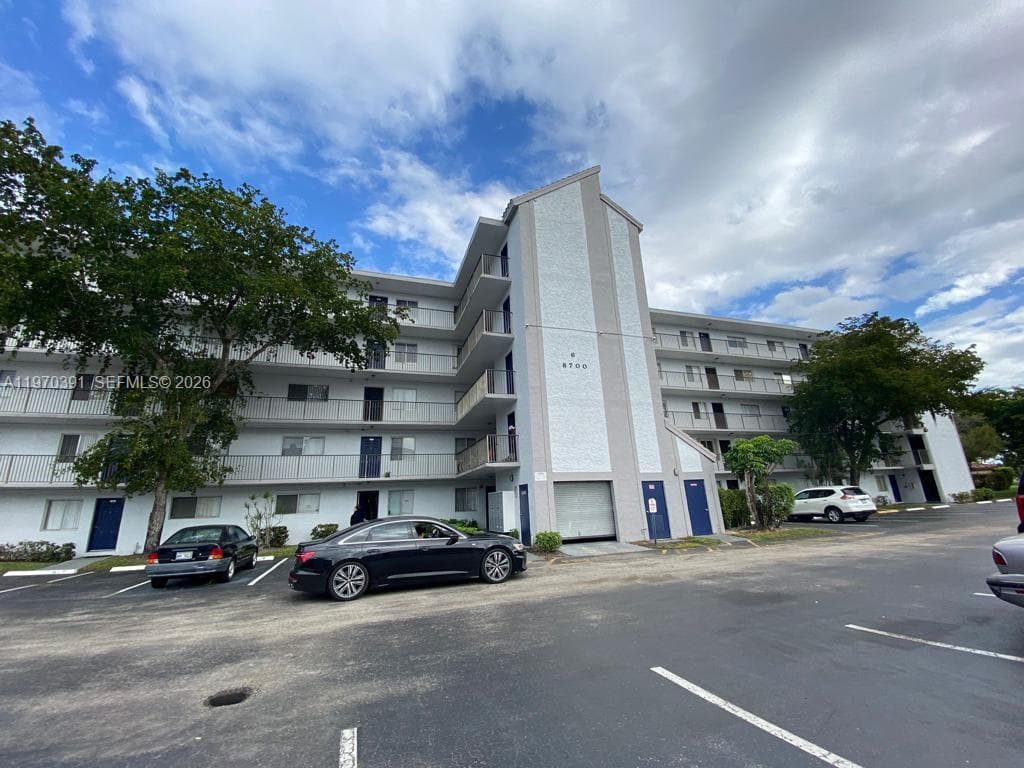 8700 N Sherman Cir # 305, Miramar FL 33025 - Miramar, FL - Photo 1