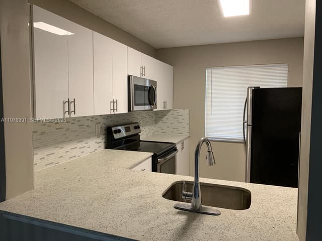 8700 N Sherman Cir # 305, Miramar FL 33025 - Miramar, FL - Photo 5