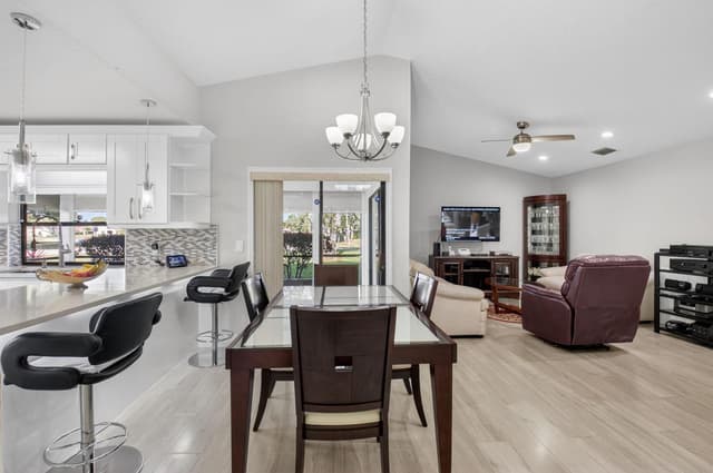 5750 Parkwalk Circle E, Boynton Beach FL 33472 - Boynton Beach, FL - Photo 5