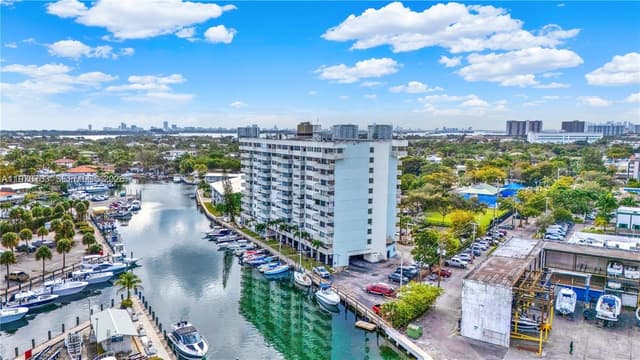 13155 Ixora Ct # 311, North Miami FL 33181 - North Miami, FL - Photo 3