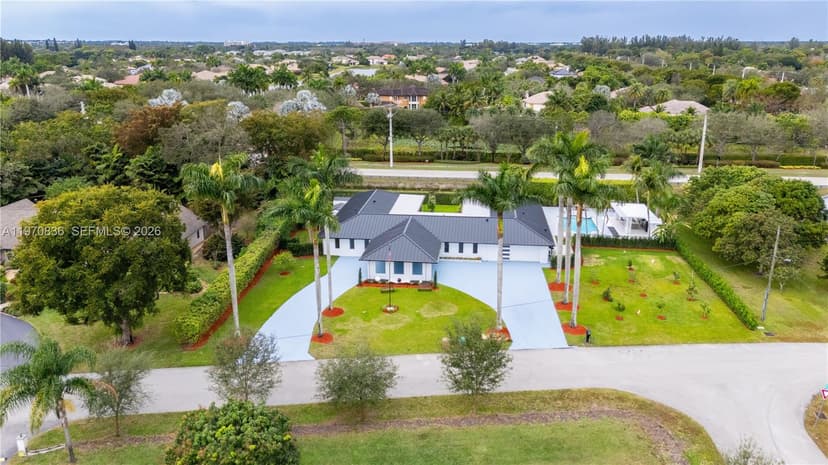 2651 SW 141st Ter, Davie FL 33330