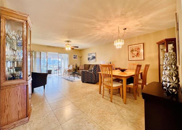 203 Oxford 500, West Palm Beach FL 33417 - West Palm Beach, FL - Photo 4