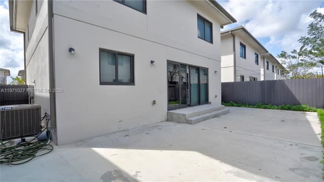 1168 NW 1st St, Florida City FL 33034 - Florida City, FL - Photo 6