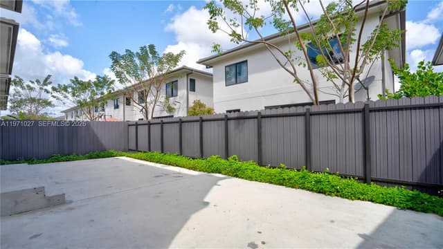 1168 NW 1st St, Florida City FL 33034 - Florida City, FL - Photo 5