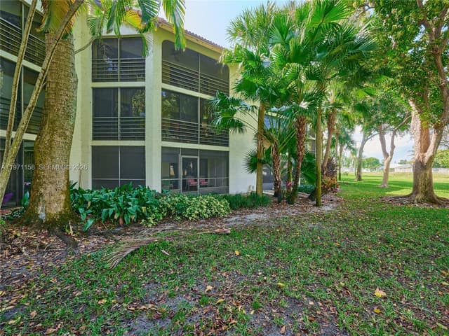 10143 Mangrove Dr # 303, Boynton Beach FL 33437 - Boynton Beach, FL - Photo 6