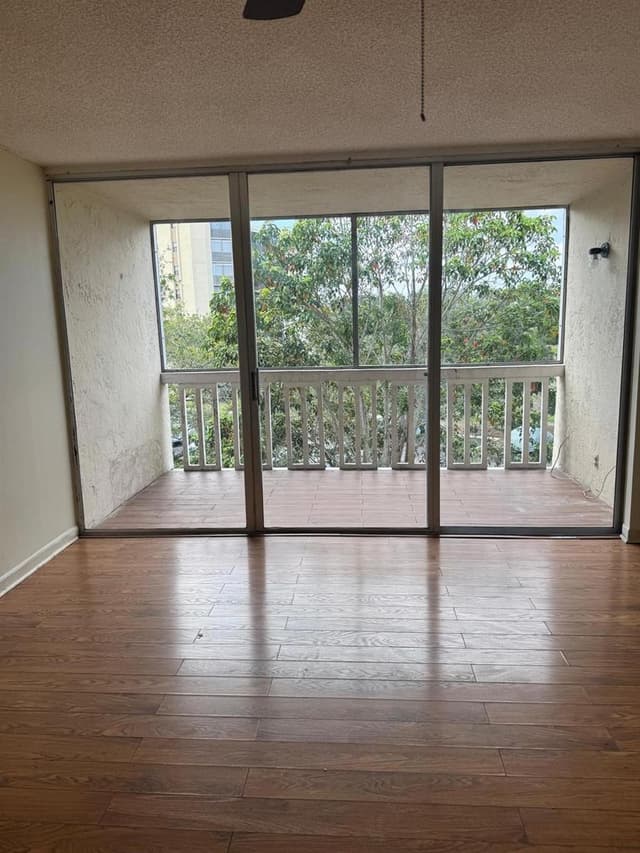 7041 Environ Boulevard # 326, Lauderhill FL 33319 - Lauderhill, FL - Photo 5