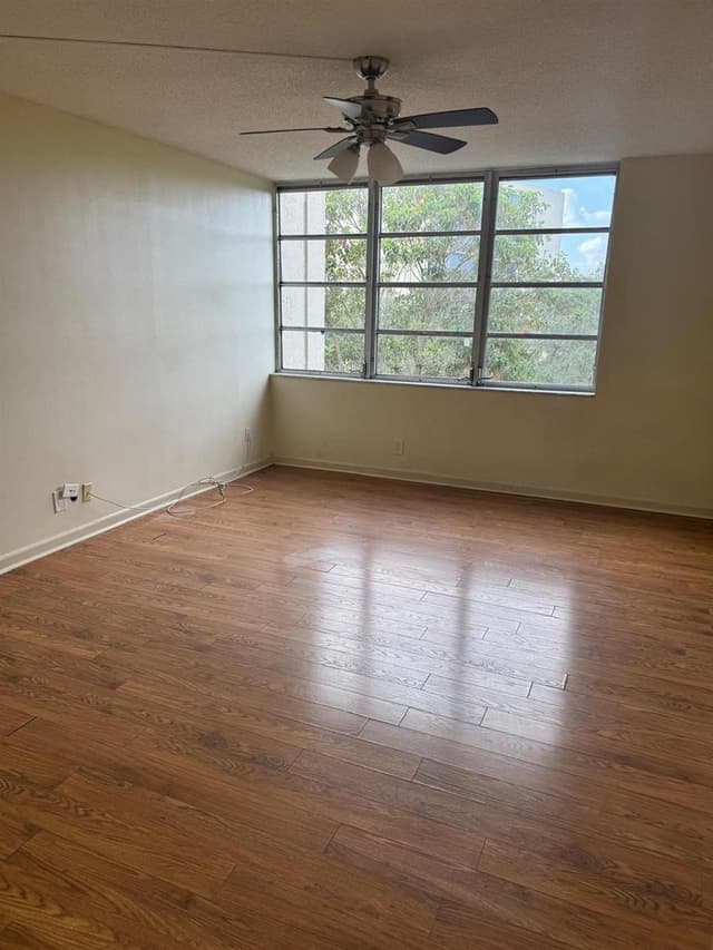 7041 Environ Boulevard # 326, Lauderhill FL 33319 - Lauderhill, FL - Photo 4