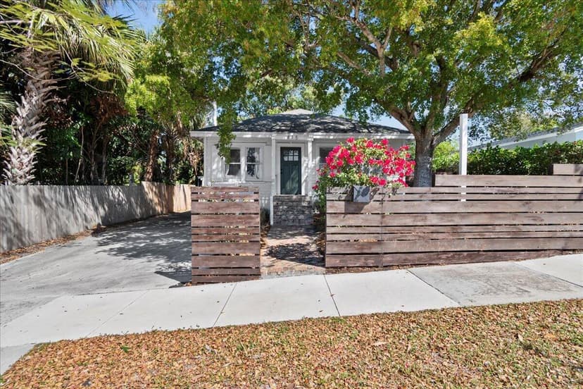 815 Omar Road, West Palm Beach FL 33405