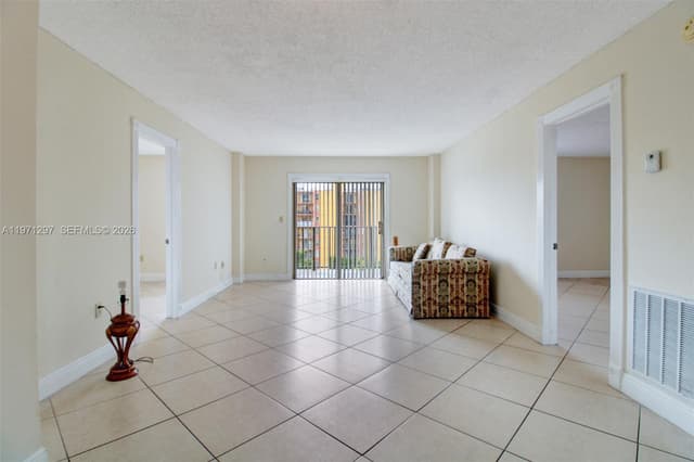 4717 NW 7th St # 10, Miami FL 33126 - Miami, FL - Photo 4