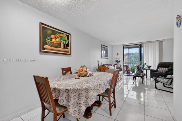 9678 Fontainebleau Blvd # 410, Miami FL 33172 - Miami, FL - Photo 6