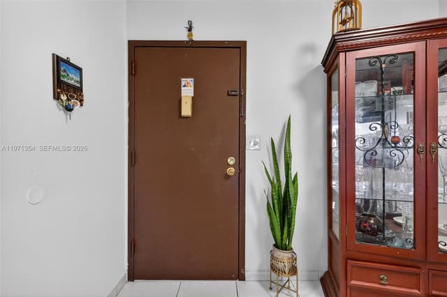 9678 Fontainebleau Blvd # 410, Miami FL 33172 - Miami, FL - Photo 5