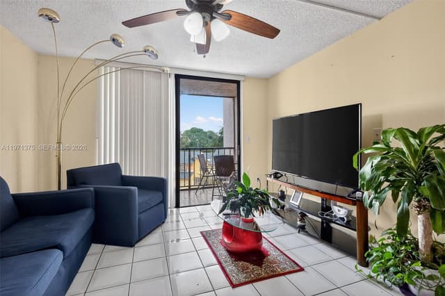 9678 Fontainebleau Blvd # 411, Miami FL 33172 - Miami, FL - Photo 7