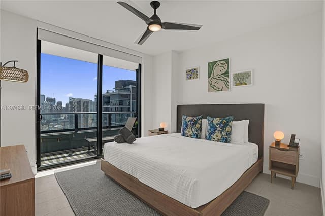 159 NE 6th St # 3214, Miami FL 33132 - Miami, FL - Photo 3