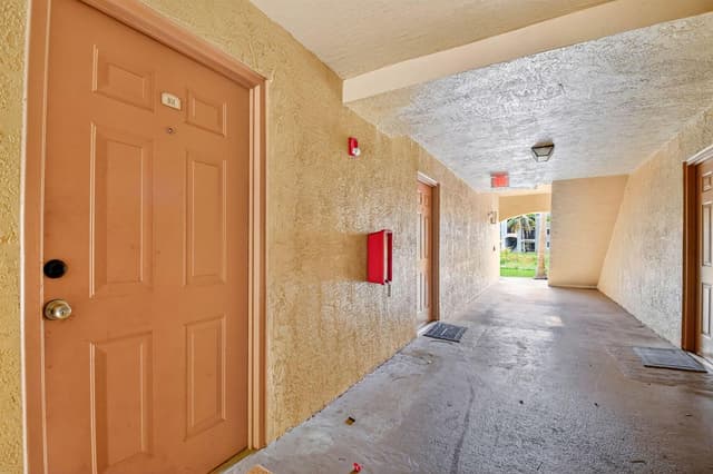 4151 San Marino Boulevard # 101, West Palm Beach FL 33409 - West Palm Beach, FL - Photo 5