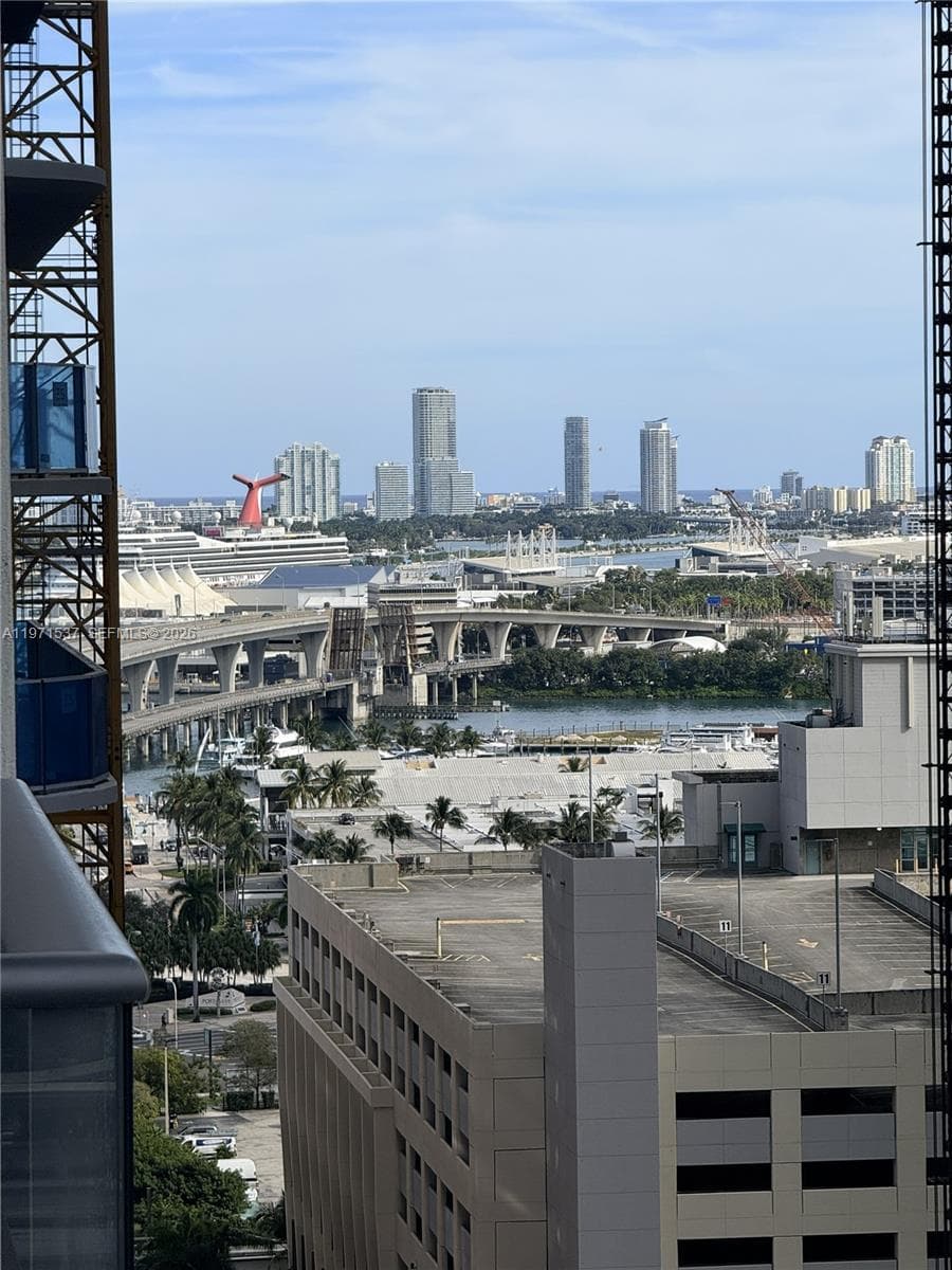 11 NE 6th # 1905, Miami FL 33132 - Miami, FL - Photo 1