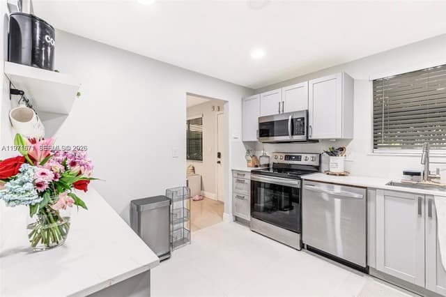 601 Ives Dairy Rd # 00, Miami FL 33179 - Miami, FL - Photo 5