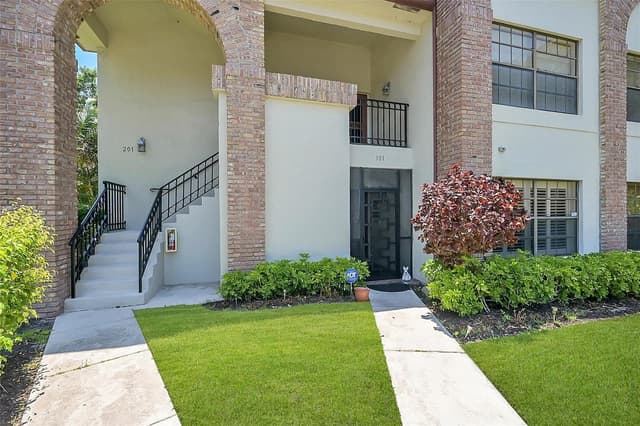 8049 Aberdeen Drive # 101, Boynton Beach FL 33472 - Boynton Beach, FL - Photo 3
