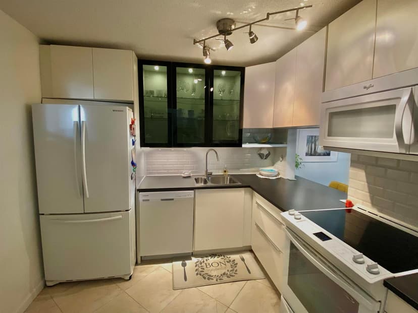 2616 N Garden Drive # 204, Lake Worth FL 33461