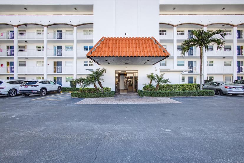 21 Yacht Club Drive # 505, North Palm Beach FL 33408