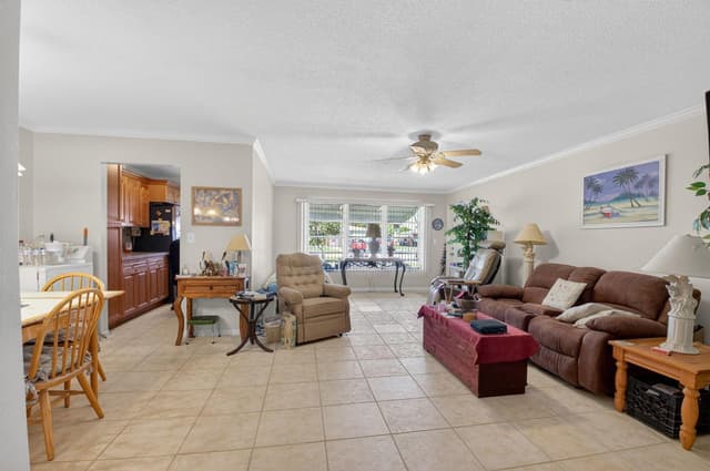 220 High Point Court E # B, Delray Beach FL 33445 - Delray Beach, FL - Photo 7