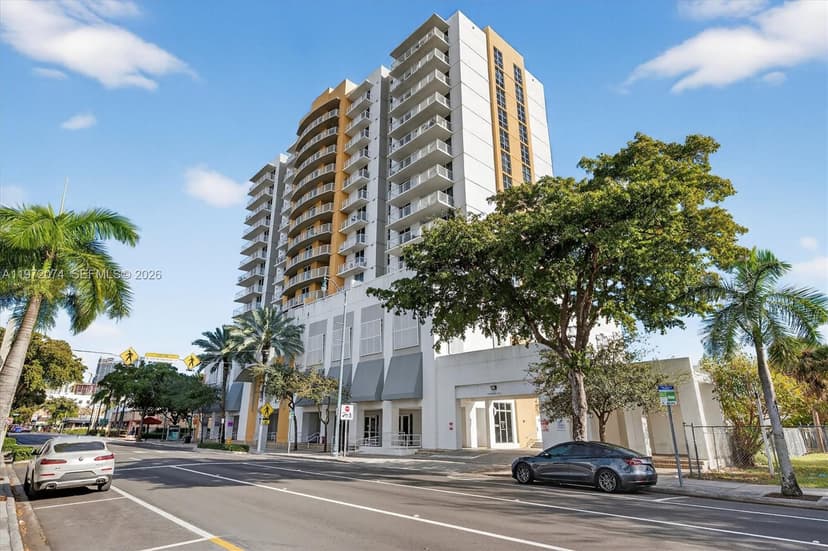 900 SW 8th St # 505, Miami FL 33130