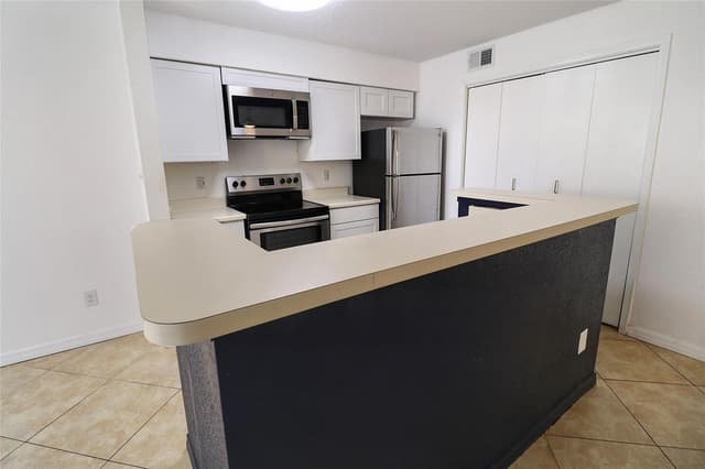 777 Riverside Drive # 1516, Coral Springs FL 33071 - Coral Springs, FL - Photo 2