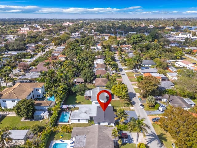348 NE 117th St, Miami FL 33161 - Miami, FL - Photo 4