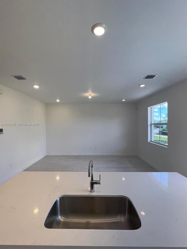1765 SE 7th Ter, Homestead FL 33034 - Homestead, FL - Photo 5