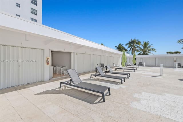 4925 Collins Ave, Miami Beach FL 33140 - Miami Beach, FL - Photo 2