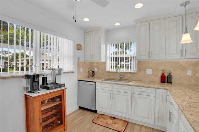841 Meadowlark Ln, Delray Beach FL 33445 - Delray Beach, FL - Photo 5