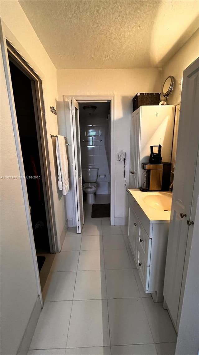 1990 Marseille Dr # 407, Miami Beach FL 33141 - Miami Beach, FL - Photo 5