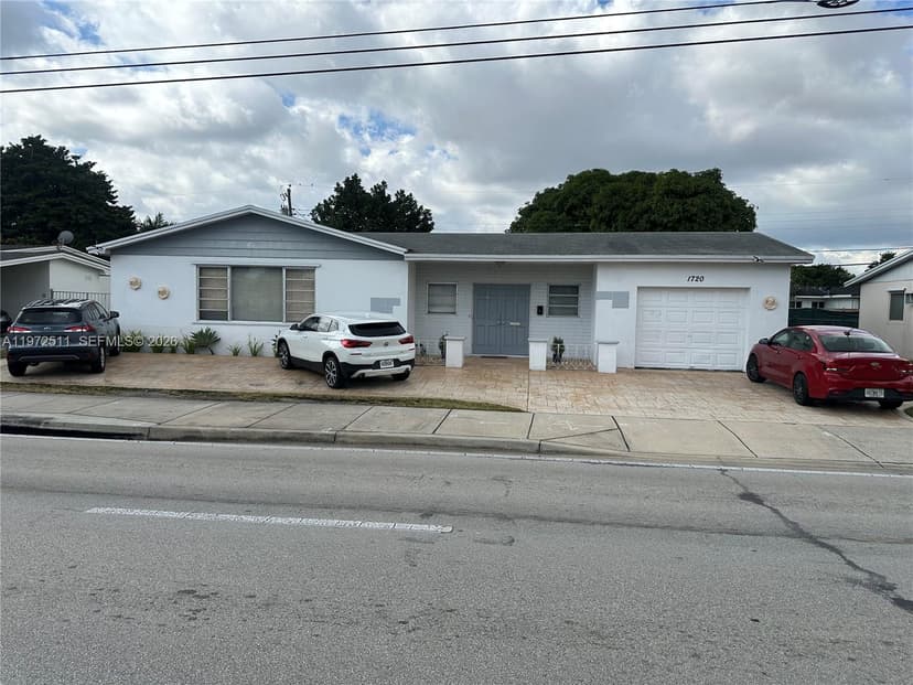 1720 SW 87th Ave, Miami FL 33165