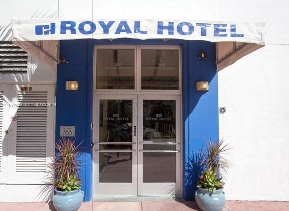 763 Pennsylvania Ave # 131, Miami Beach FL 33139