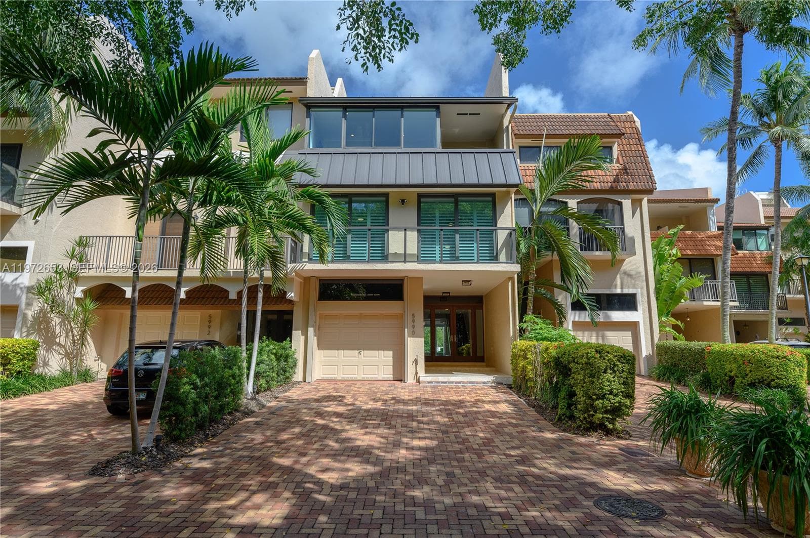 5990 Paradise Point Dr, Palmetto Bay FL 33157 - Palmetto Bay, FL - Photo 1