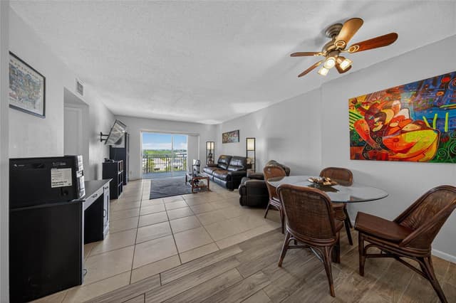 4400 Hillcrest Drive # 704, Hollywood FL 33021 - Hollywood, FL - Photo 5