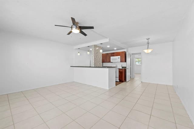 625 Antioch Avenue # 104, Fort Lauderdale FL 33304 - Fort Lauderdale, FL - Photo 2