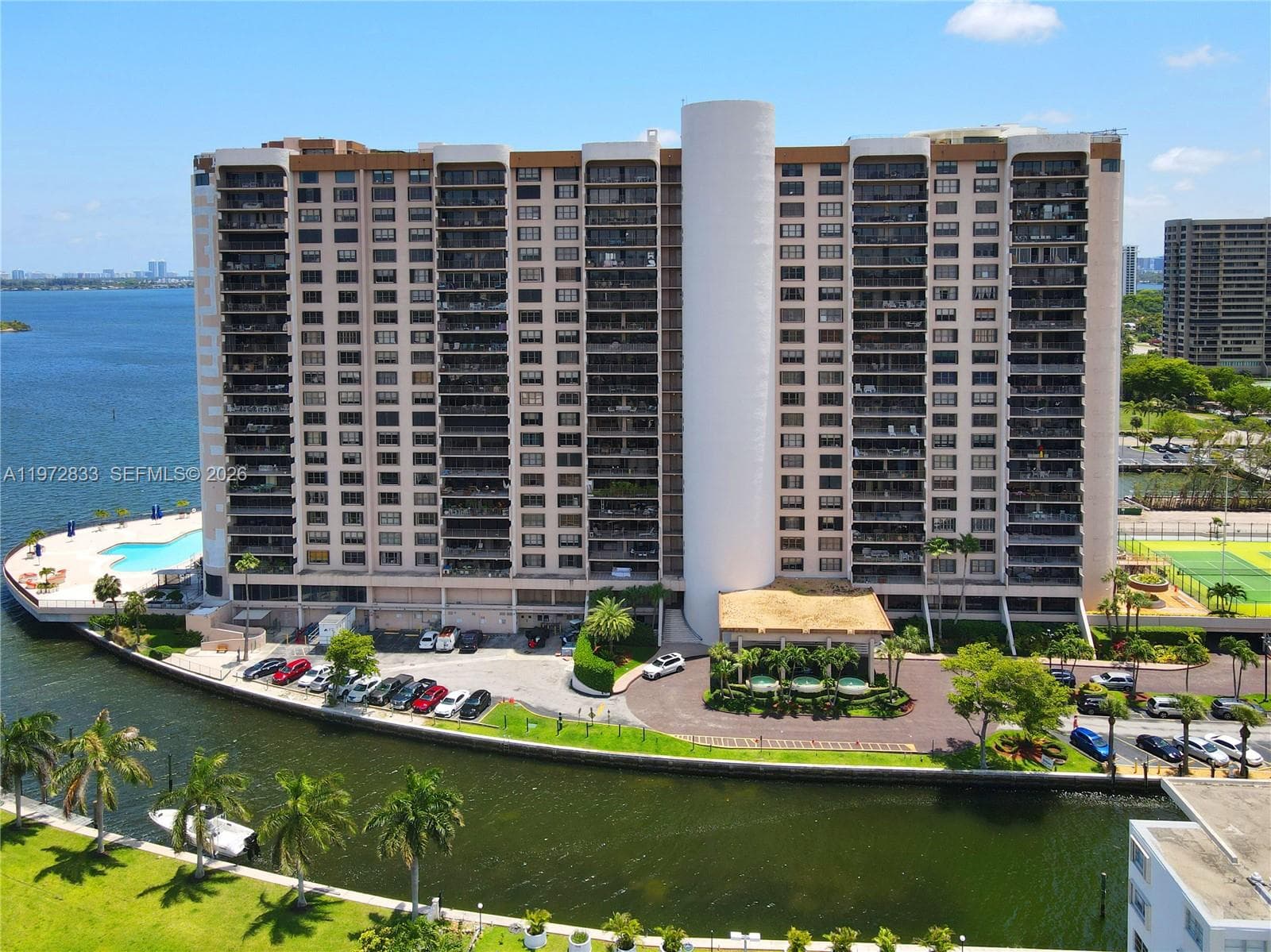 1800 NE 114th St # 711, Miami FL 33181