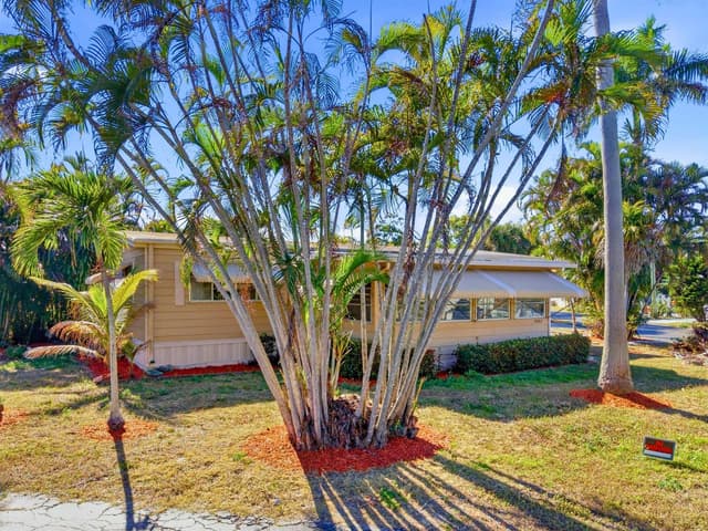 8903 Oak Street, Boynton Beach FL 33436 - Boynton Beach, FL - Photo 3