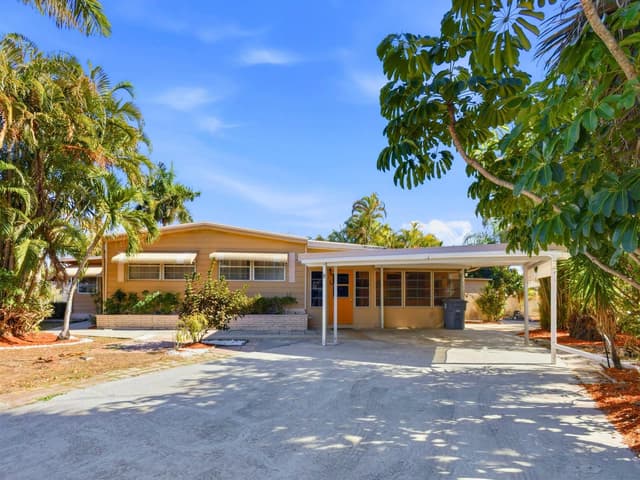 8903 Oak Street, Boynton Beach FL 33436 - Boynton Beach, FL - Photo 4
