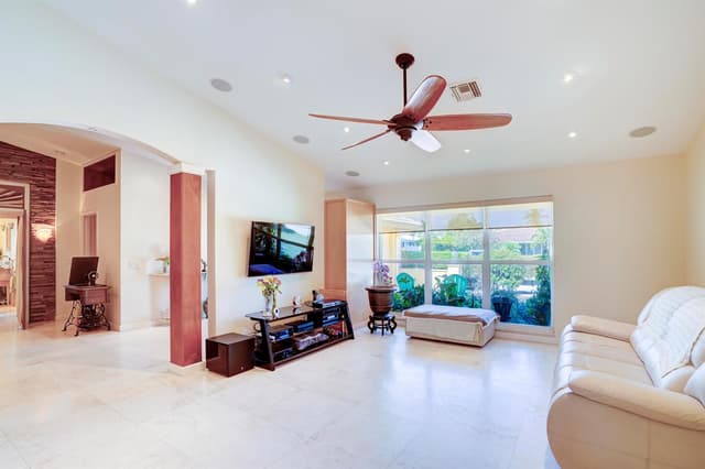 1191 Emerald Drive, Singer Island FL 33404 - Singer Island, FL - Photo 5