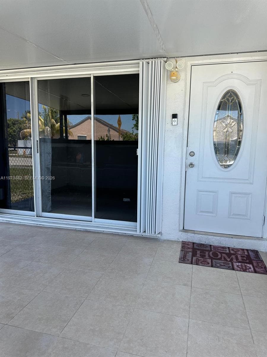 3242 NW 203rd St, Miami Gardens FL 33056