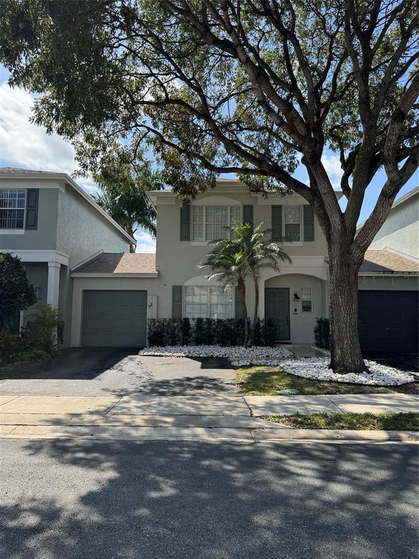 9530 E Plum Harbor Way, Tamarac FL 33321