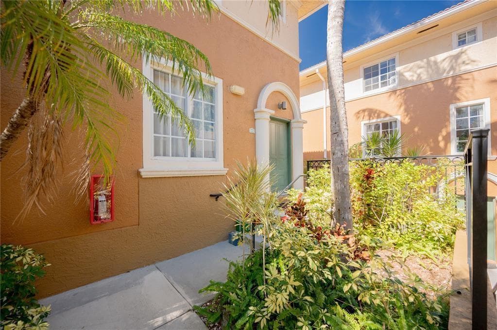 2841 NE 185th Street # 514, Miami FL 33180 - Miami, FL - Photo 1