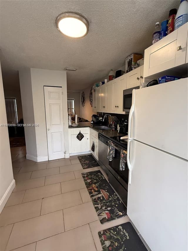 20305 NW 27th Ct, Miami Gardens FL 33056 - Miami Gardens, FL - Photo 3
