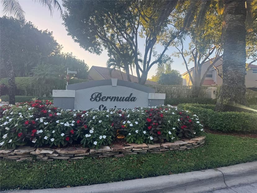 593 Bedford Avenue, Weston FL 33326