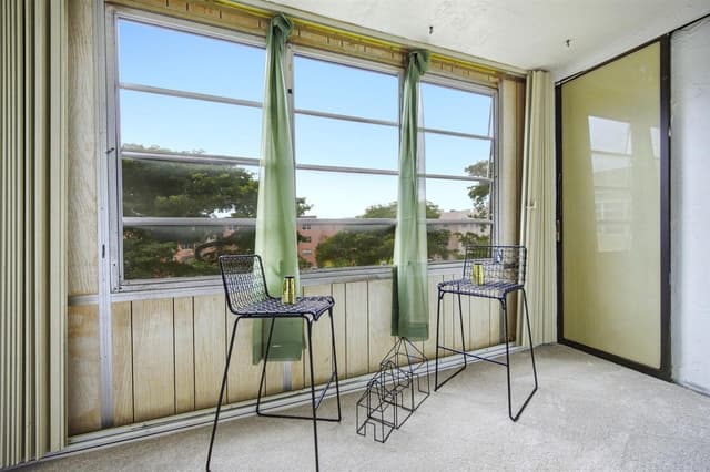 2801 Somerset Drive # 401, Lauderdale Lakes FL 33311 - Lauderdale Lakes, FL - Photo 7