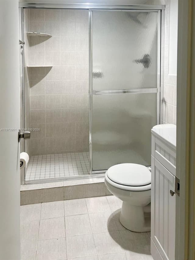 447 NE 195th St # 217, Miami FL 33179 - Miami, FL - Photo 2