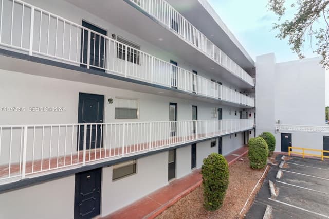 447 NE 195th St # 217, Miami FL 33179 - Miami, FL - Photo 6