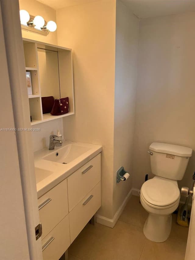 1150 NE 191st St # 34, Miami FL 33179 - Miami, FL - Photo 7